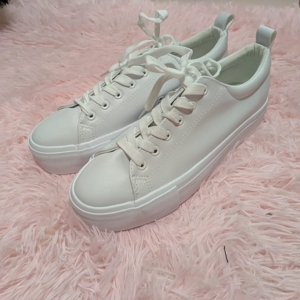 Women's White Sneakers
